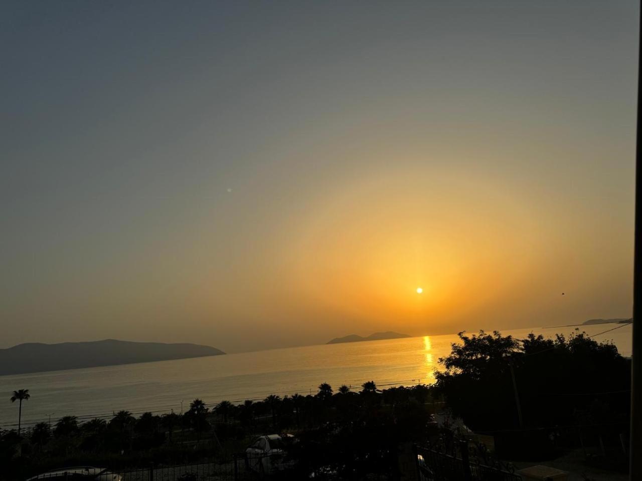 Voyage Villa Vlorë Buitenkant foto