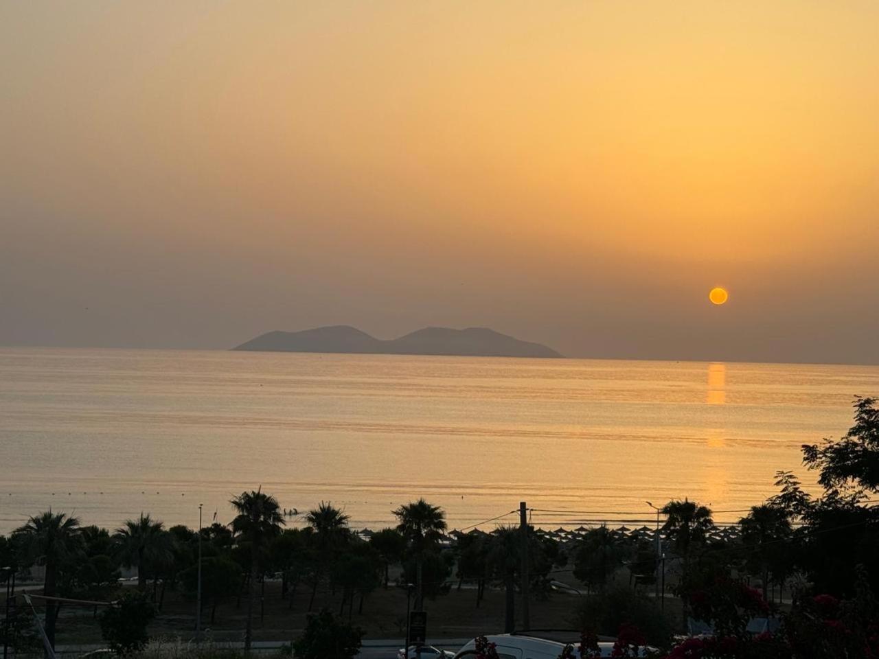 Voyage Villa Vlorë Buitenkant foto