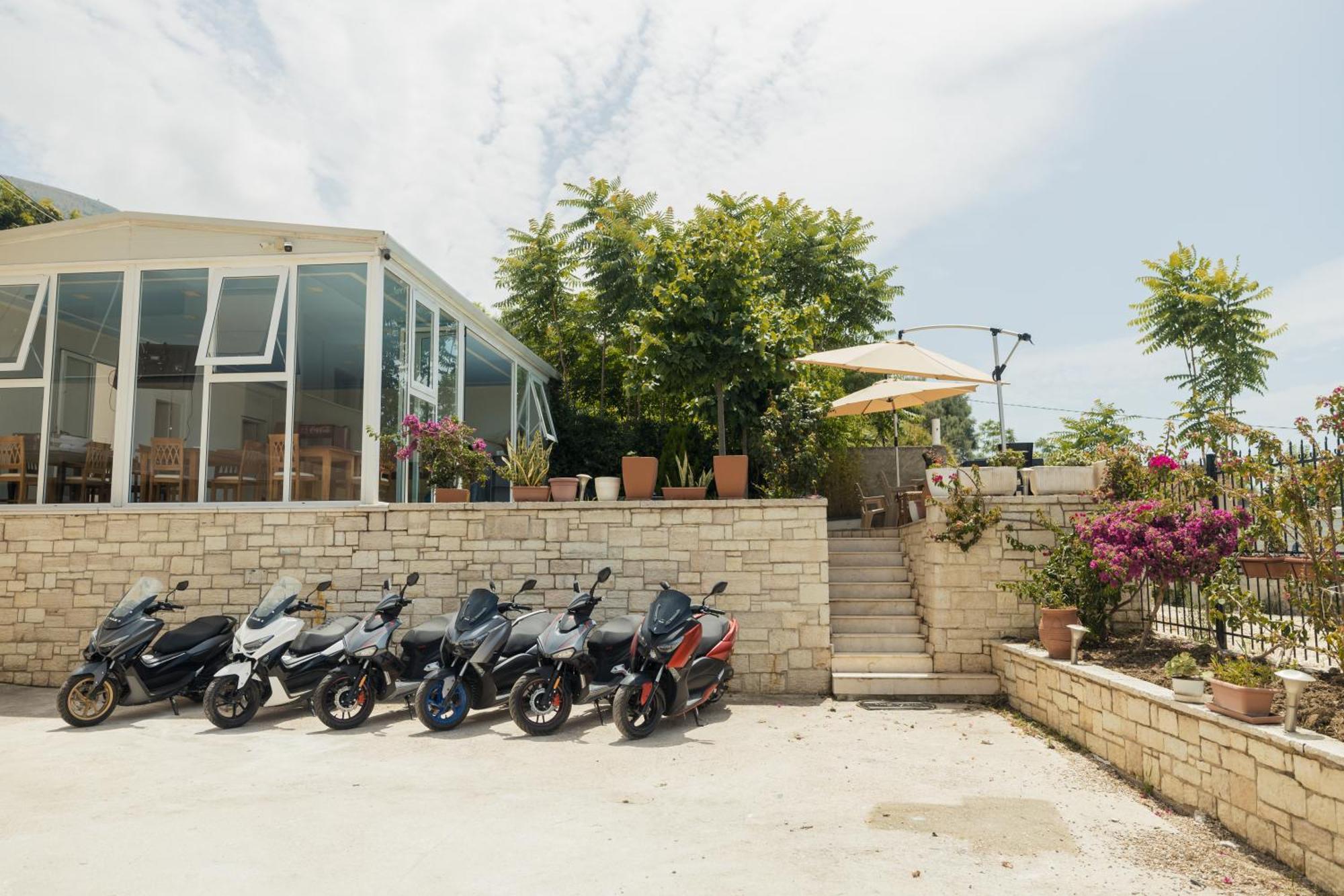 Voyage Villa Vlorë Buitenkant foto