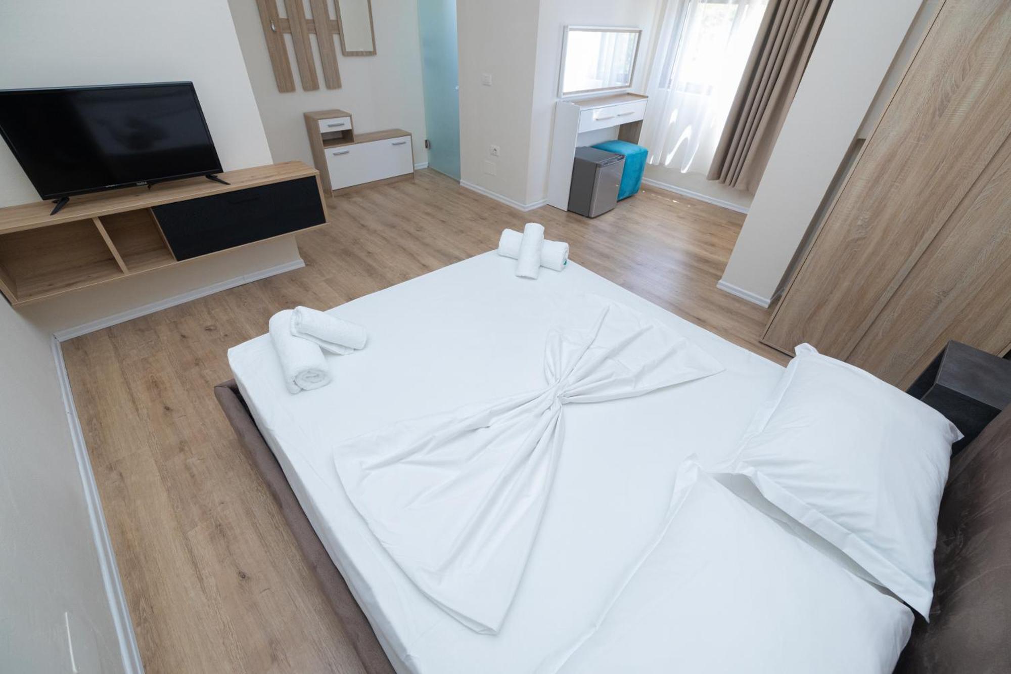 Voyage Villa Vlorë Buitenkant foto