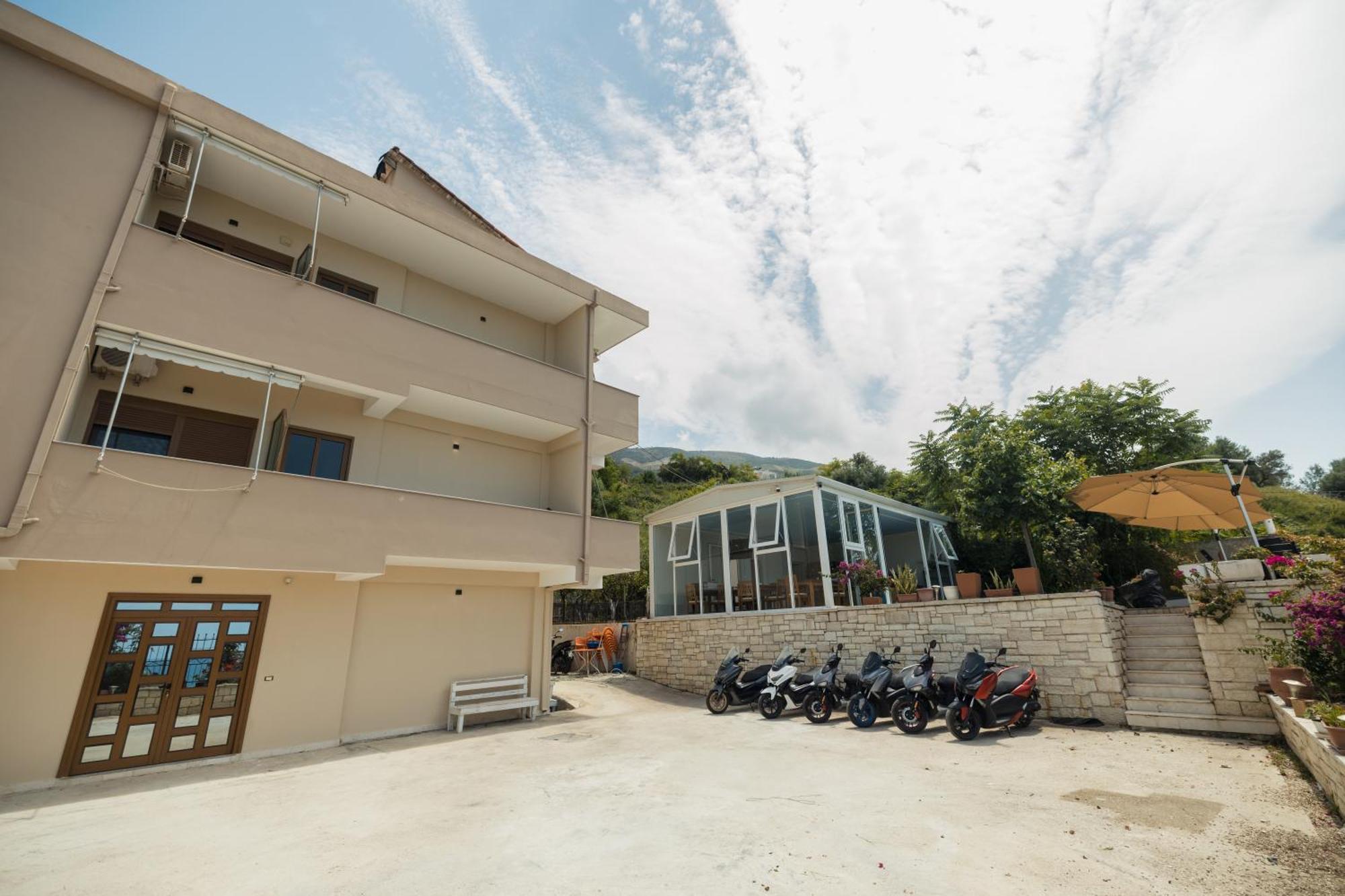 Voyage Villa Vlorë Buitenkant foto