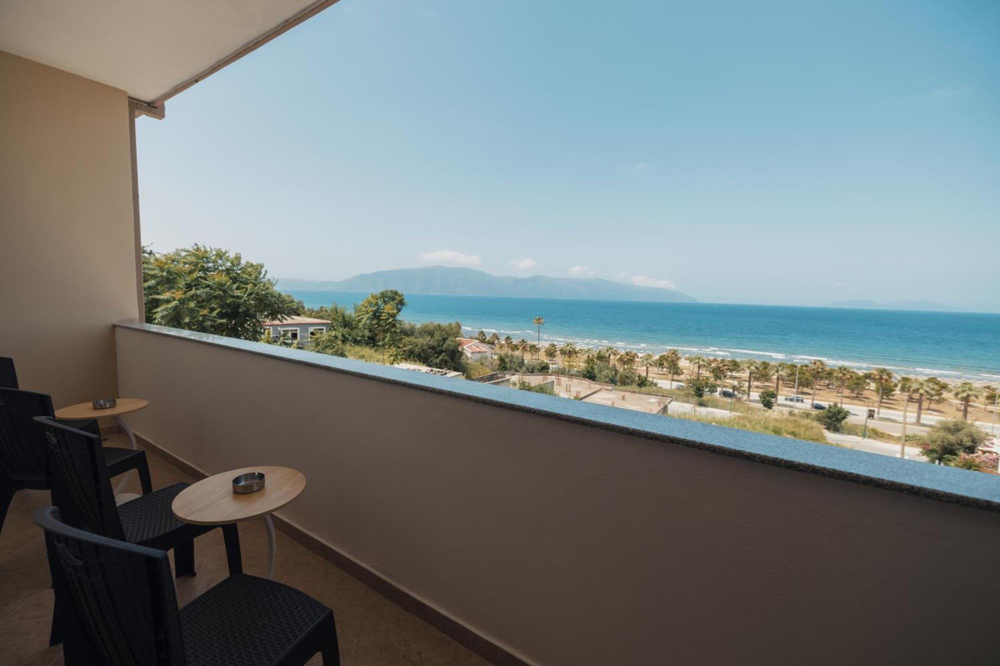 Voyage Villa Vlorë Buitenkant foto